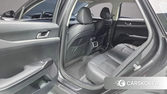 Kia K5 3rd generation 2023 Серый из Кореи, фото 3