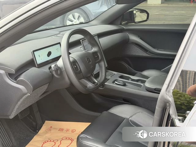 Weilai ET5 2023 Черный из Китая, фото 3