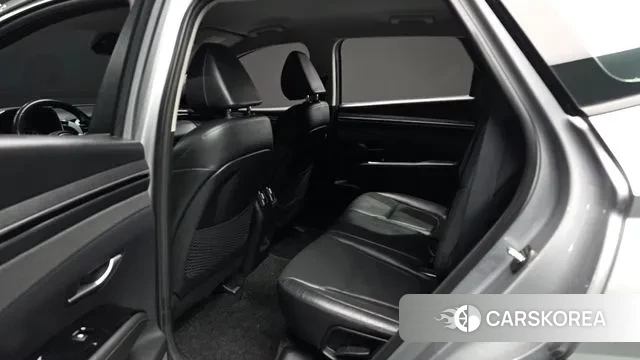 Hyundai Tucson (NX4) 2021 Серебряный из Кореи, фото 3