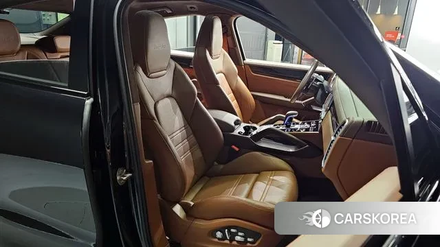 Porsche Cayenne (PO536) 2021 Черный из Кореи, фото 3