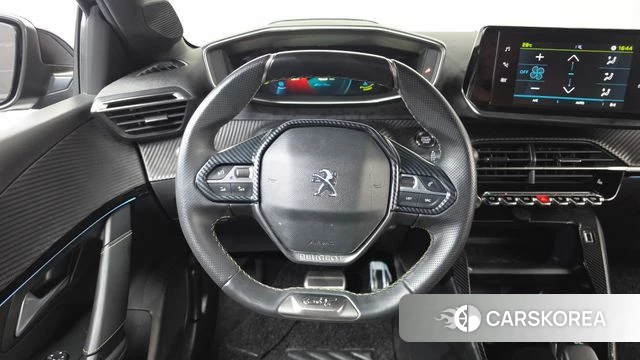 Peugeot e-208 second Generation 2021 Черный из Кореи, фото 3