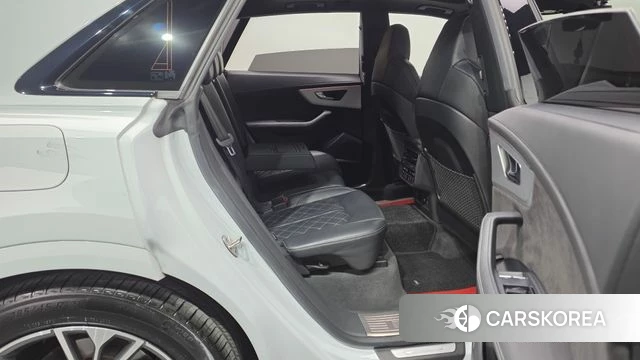 Audi Q8 (4M) 2021 Белый из Кореи, фото 3