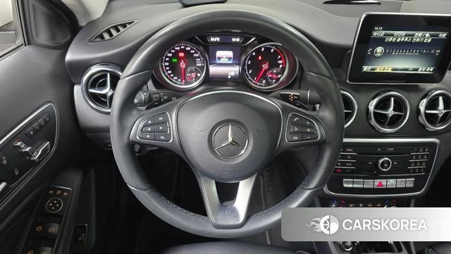 Mercedes-Benz GLA-Class X156 2018 Белый из Кореи, фото 3