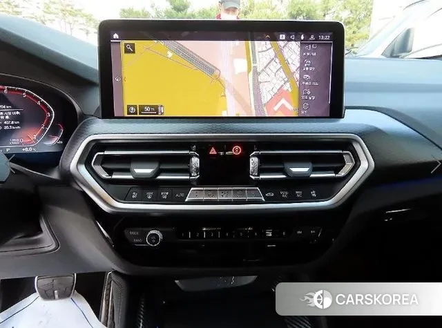 BMW X4 (G02) 2022 Серебристо-серый из Кореи, фото 3