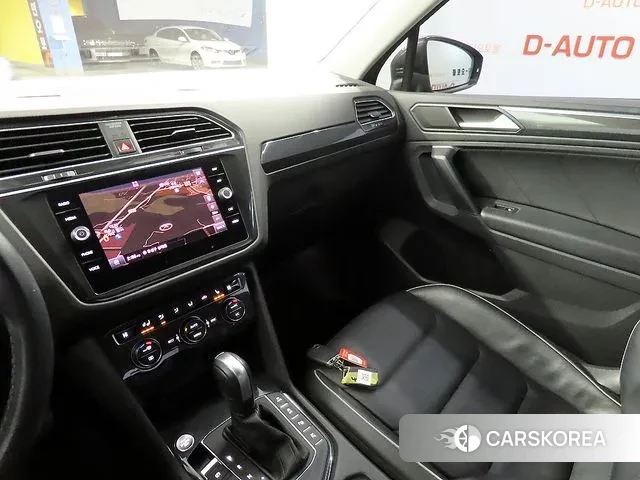 Volkswagen Tiguan second Generation 2020 Серый из Кореи, фото 3