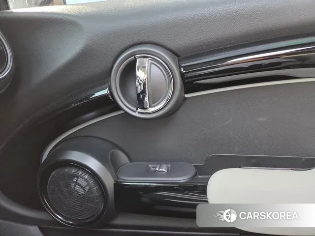 Mini Cooper S 2022 Черный из Кореи, фото 3