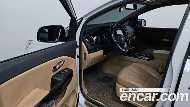 Kia The New Carnival id 2477356 из Кореи 3