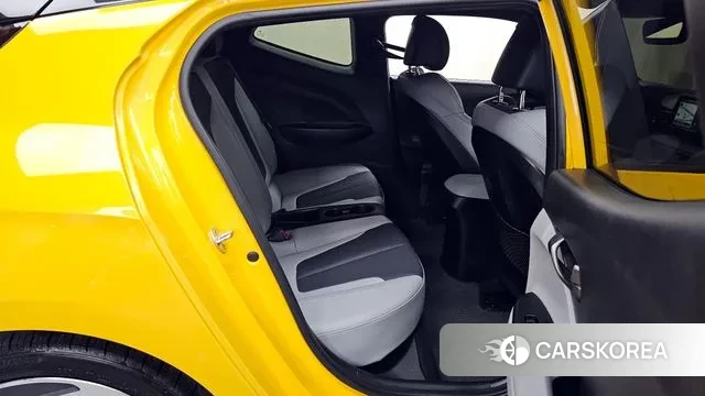 Hyundai Veloster (JS) 2018 Желтый из Кореи, фото 3