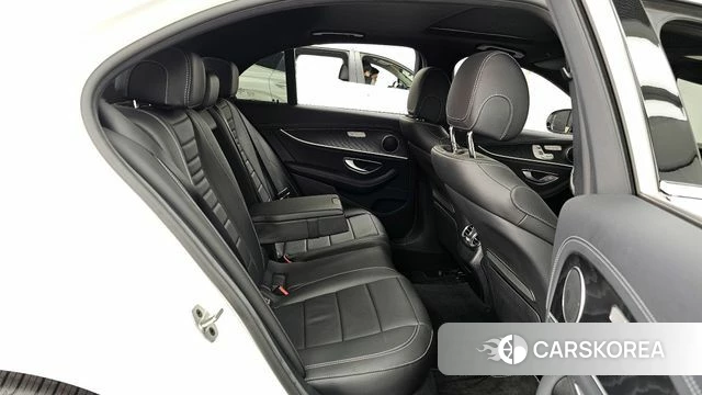 Mercedes-Benz E-Class W213 2022 Белый из Кореи, фото 3