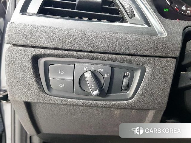 BMW 1 Series (F20) 2019 Серый из Кореи, фото 3