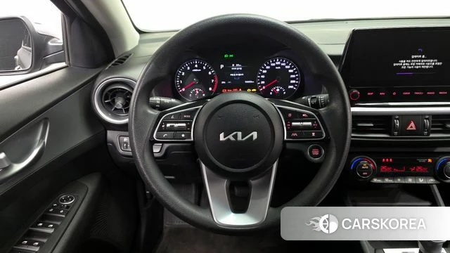 Kia The New K3 2nd generation 2022 Серебряный из Кореи, фото 3