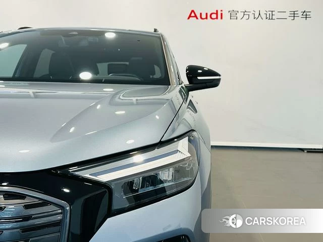 Audi Q4 e-tron 2024 Темно-серый из Китая, фото 3