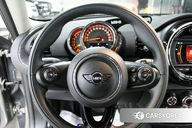 Mini Cooper D Clubman 2018 Серебристо-серый из Кореи, фото 3