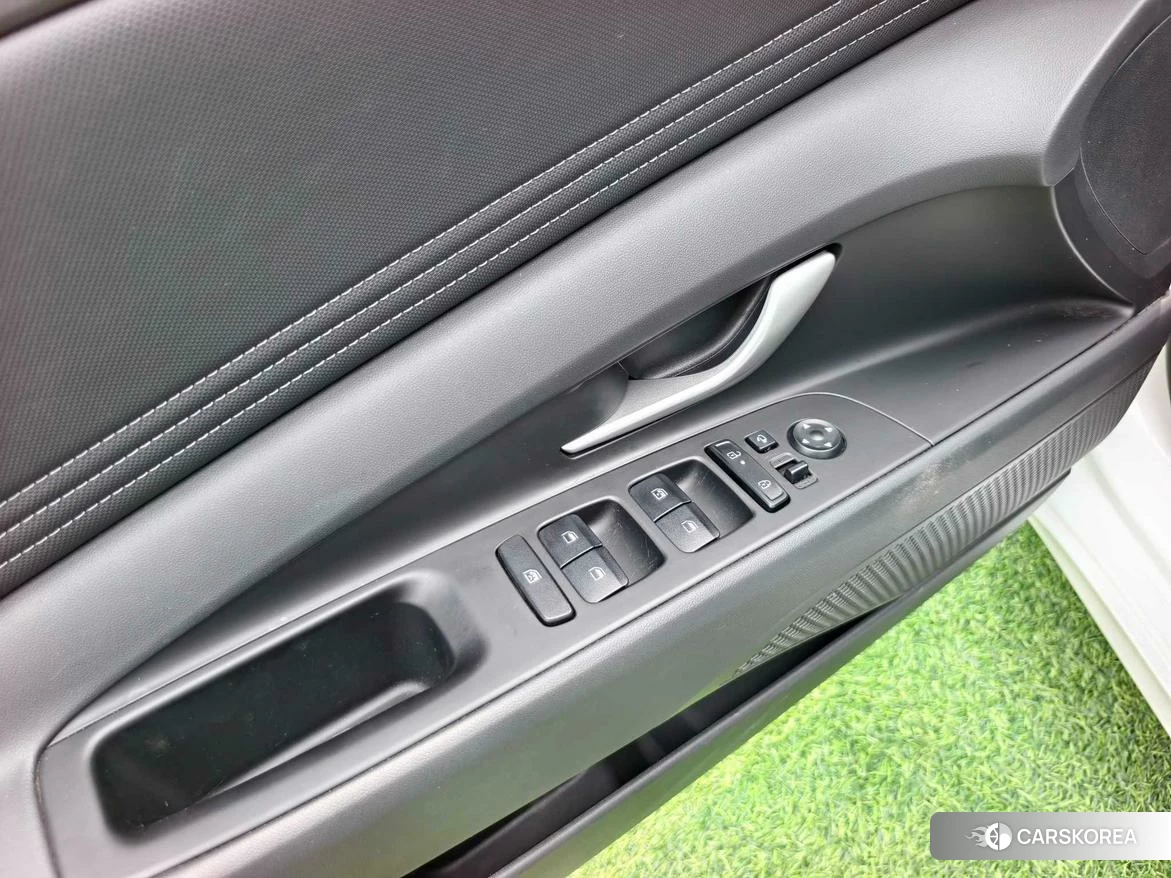 Hyundai Elantra 2023 Белый из Китая, фото 3
