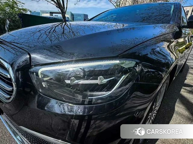 Mercedes-Benz E-class 2023 Черный из Китая, фото 3