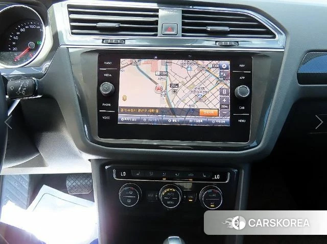 Volkswagen Tiguan second Generation 2019 Белый из Кореи, фото 3