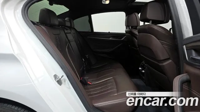 BMW 5 Series (G30) 2020 Белый из Кореи, фото 3