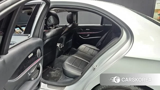 Mercedes-Benz E-Class W213 2020 Серебряный из Кореи, фото 3