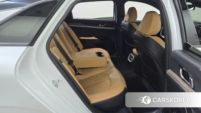 Kia K5 3rd generation 2023 Белый из Кореи, фото 3