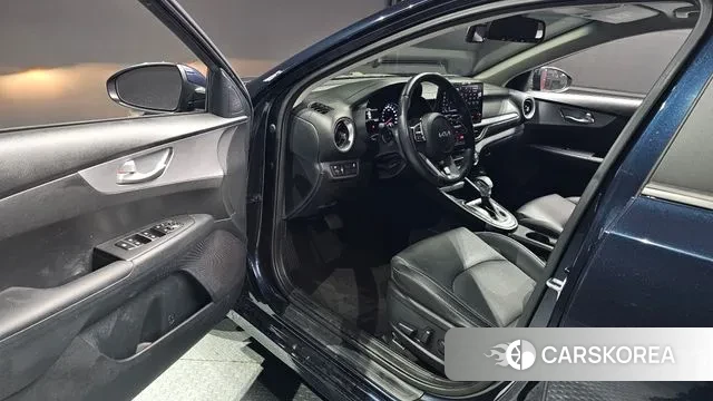 Kia The New K3 2nd generation 2022 Синий из Кореи, фото 3