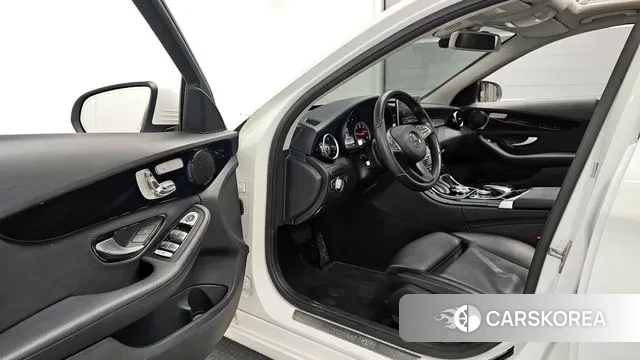 Mercedes-Benz C-Class W205 2018 Белый из Кореи, фото 3