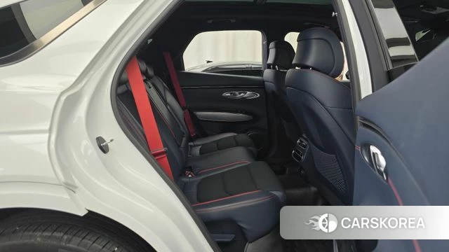 Genesis GV70 2022 Белый из Кореи, фото 3