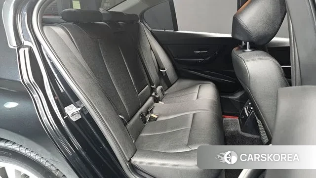 BMW 3 Series (F30) 2018 Черный из Кореи, фото 3