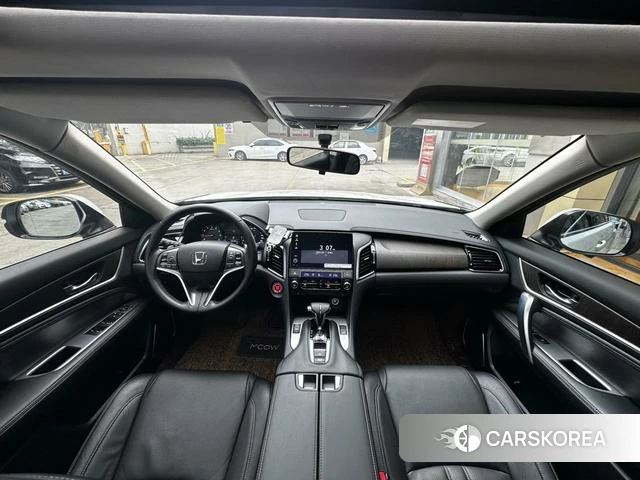 Honda Crown Road 2020 Белый из Китая, фото 3