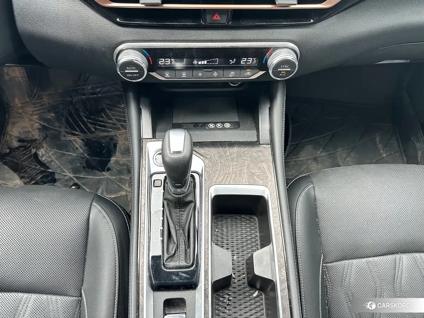 Nissan Altima 2024 Черный из Китая, фото 3
