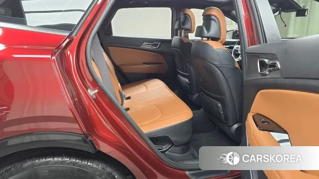 Kia Sportage 5th Generation Hybrid 2021 Красный из Кореи, фото 3