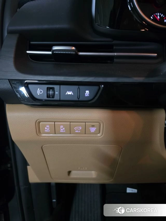 Kia Carnival 4th generation 2023 Черный из Кореи, фото 3