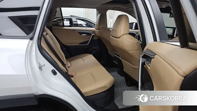 Toyota RAV4 5th Generation 2025 Белый из Кореи, фото 3