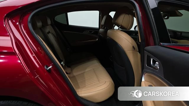 Genesis The New G70 2022 Красный из Кореи, фото 3