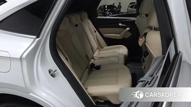 Audi Q5 (FY) 2023 Белый из Кореи, фото 3