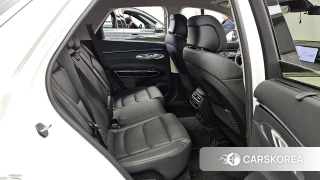 Genesis GV70 2024 Белый из Кореи, фото 3