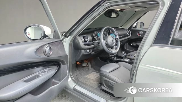 Mini Cooper Clubman 2022 Серебристо-серый из Кореи, фото 3