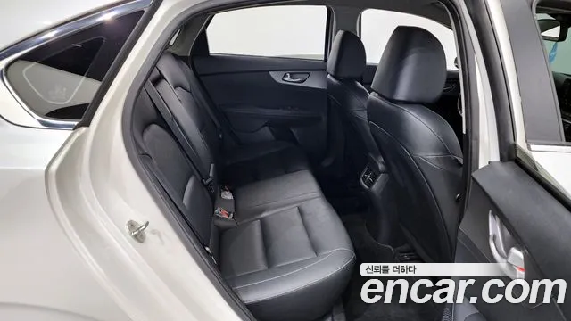 Kia Come New K3 2018 Белый из Кореи, фото 3