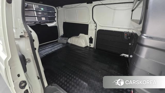 Hyundai The New Grand Starex 2018 Белый из Кореи, фото 3