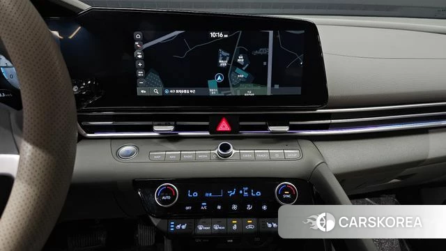 Hyundai The New Avante (CN7) 2024 Белый из Кореи, фото 3