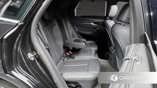 Audi Q5 (FY) 2023 Черный из Кореи, фото 3