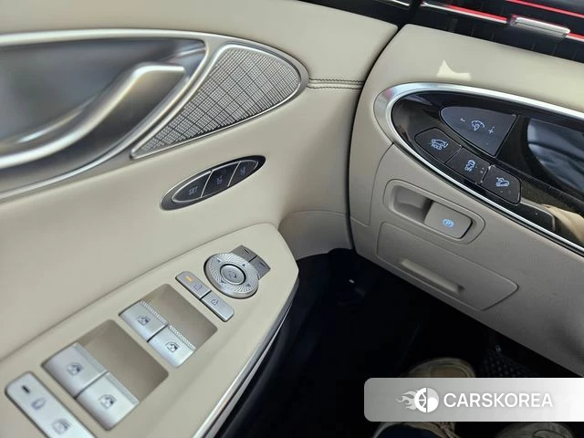 Genesis GV70 2024 Темно-зеленый из Кореи, фото 3