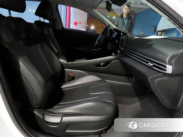 Hyundai Avante (CN7) 2023 Белый из Кореи, фото 3