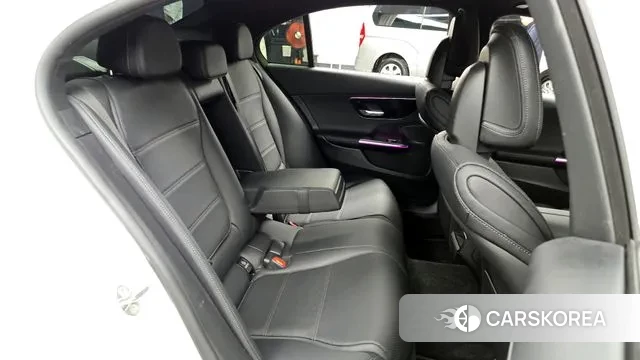 Mercedes-Benz C-Class W206 2023 Белый из Кореи, фото 3