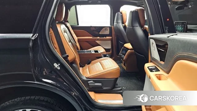 Lincoln Aviator 2nd generation 2021 Черный из Кореи, фото 3