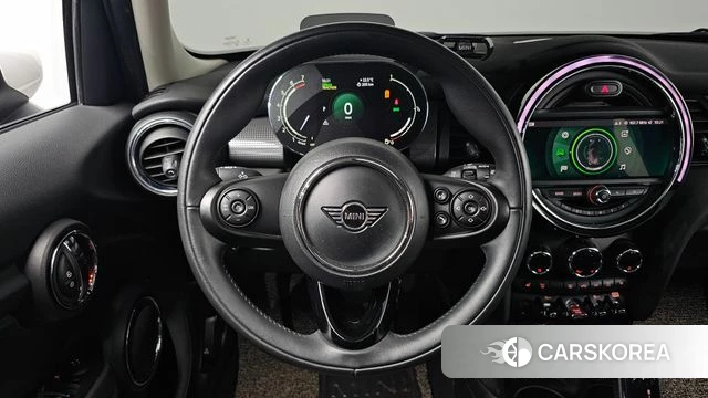Mini Cooper 2021 Черный из Кореи, фото 3