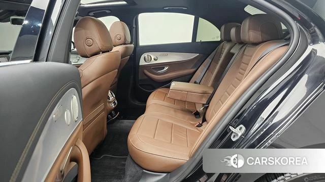 Mercedes-Benz E-Class W213 2021 Черный из Кореи, фото 3