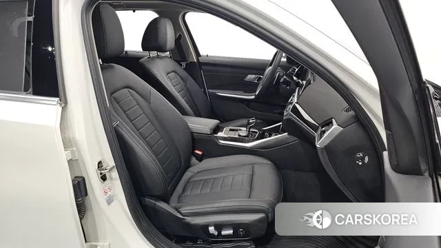 BMW 3 Series (G20) 2021 Белый из Кореи, фото 3