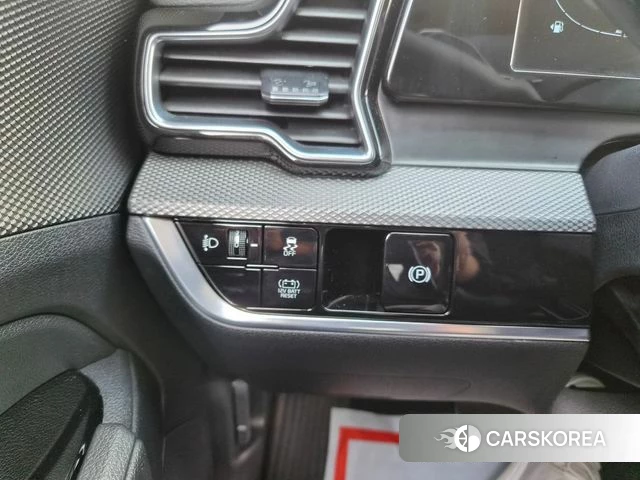 Kia Sportage 5th Generation Hybrid 2023 Белый из Кореи, фото 3