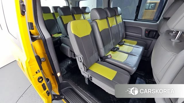 Hyundai The New Grand Starex 2018 Желтый из Кореи, фото 3