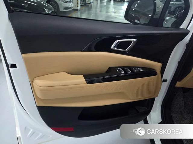 Kia Carnival 4th generation 2023 Белый из Кореи, фото 3